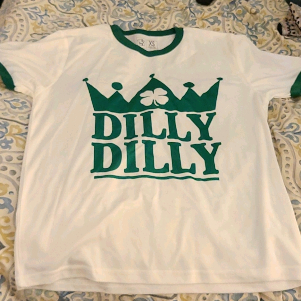 21 threads Dilly Dilly Tshirt